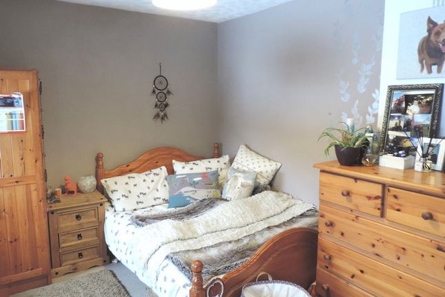 55, Rushfield, Potters Bar photo 4