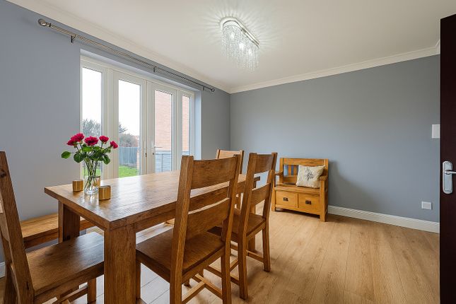 8, White House Drive, Stockton-on-Tees photo 4