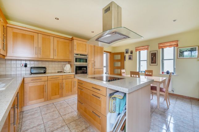 4, Hazel Court, Hampshire photo 4