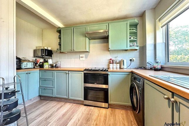 68, Drynham Road, Trowbridge photo 3