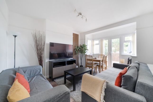 5, Cardrew Avenue, London photo 3