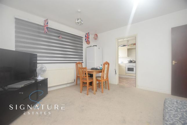 Maisonette for sale in Sheepcot Lane, Leavesden, Watford