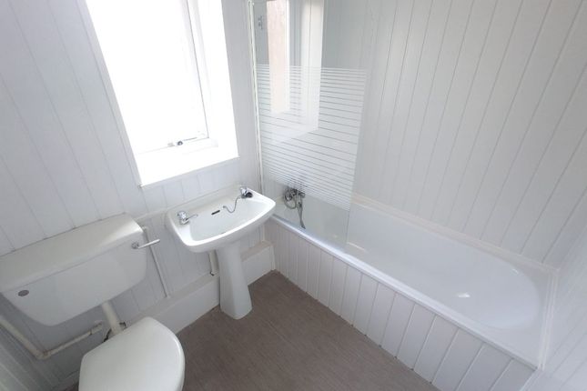 Flat 3, 38 Woburn Hill, Liverpool photo 3