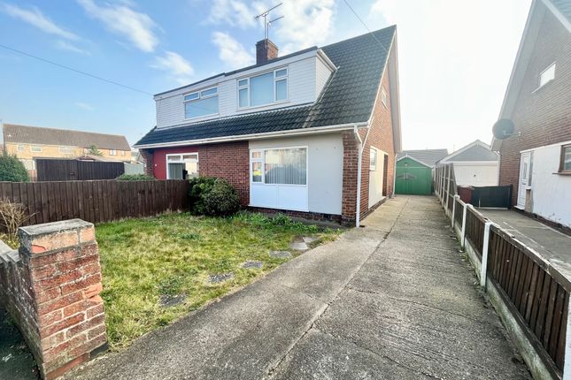 Thumbnail Semi-detached house to rent in Woodclose Road, Scunthorpe