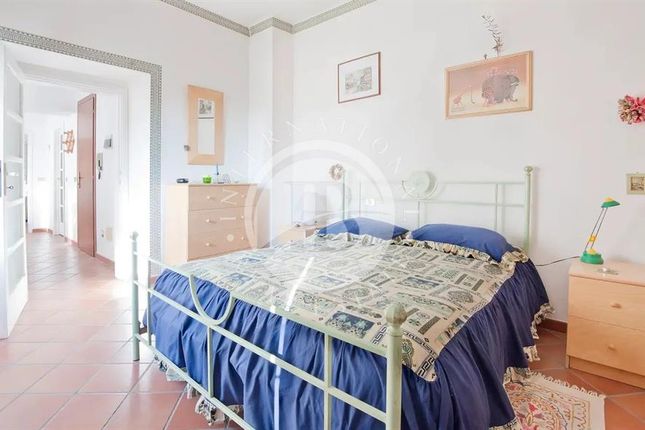 Villa for sale in Sarzana, Liguria, Italy