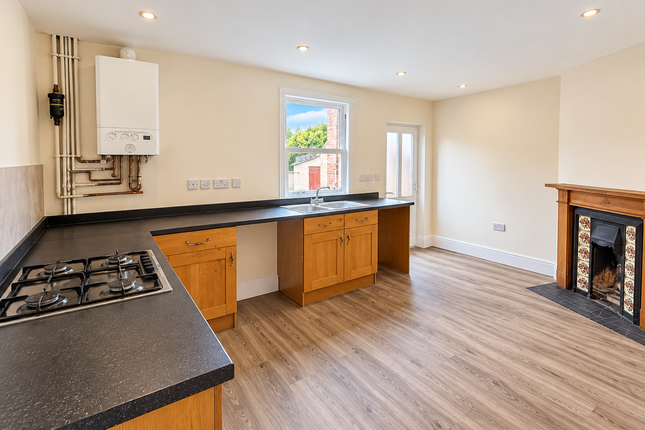 15, Bratton Road, Westbury photo 2