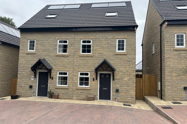 3-bed house on 36, Weavers Place, Pudsey, £1,195/mo
