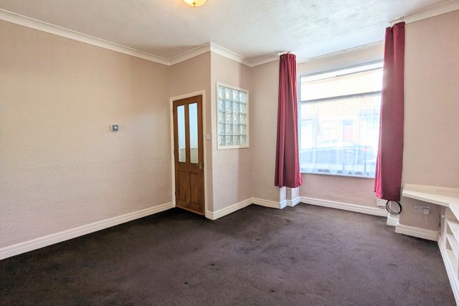 108, Darlington photo 5