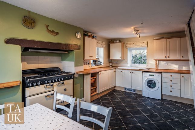 7, Hill Street, Menai Bridge photo 4