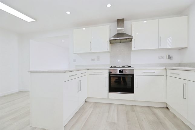 14, Baobab Drive, Bilston photo 4