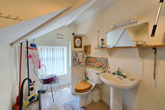 Peel House, St James Street, Okehampton photo 2