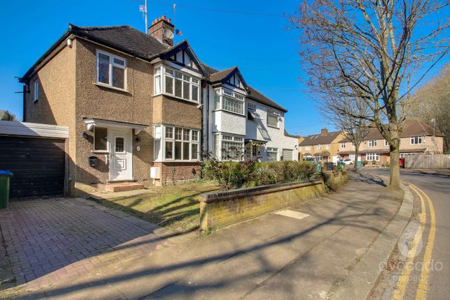 3-bed house on 80, Gade Avenue, Watford, £2,650/mo