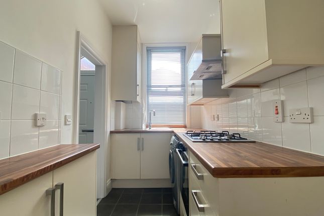 5, Banstead Street West, Leeds photo 3