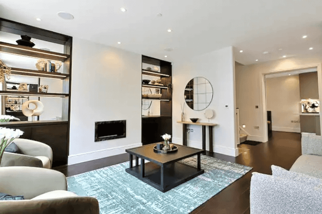 Thumbnail Terraced house to rent in Princes Gate Mews, London