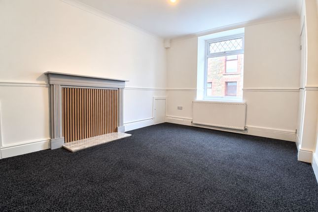 2 Elizabeth Street, Pentre photo 2