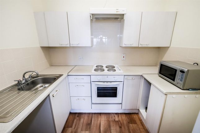 61, Regency Lodge, Buckhurst Hill photo 3