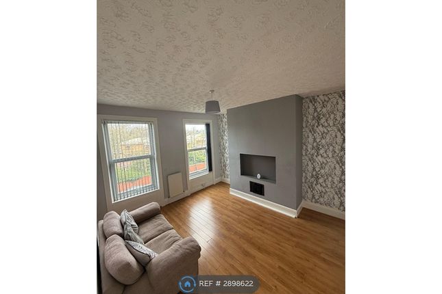 Flat, Belle Vue Crescent, Sunderland photo 3