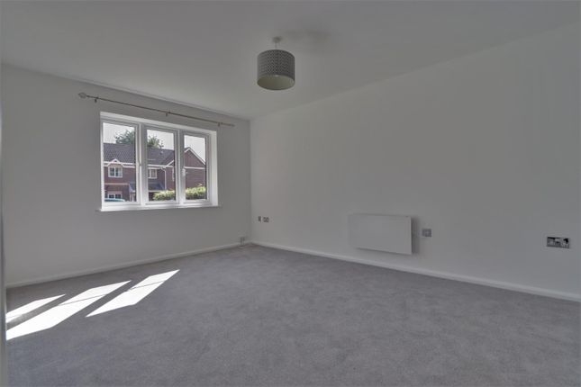55, Boakes Drive, Stonehouse photo 3