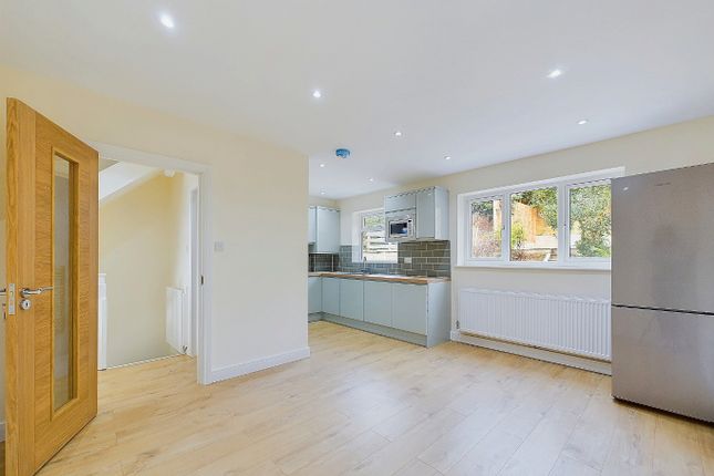 Thumbnail Town house to rent in Madeira Avenue, Bromley