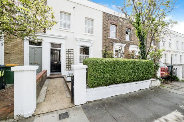Thumbnail Terraced house for sale in Manbey Grove, London