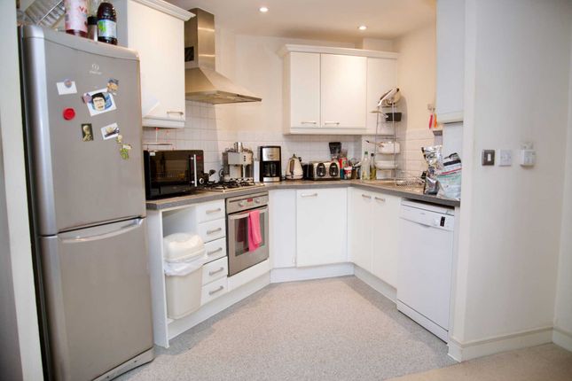 Flat for sale in Pettacre Close, Thamesmead West
