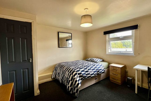 1-bed flat on 1A, Oak Tree Lane, Birmingham, £43/mo