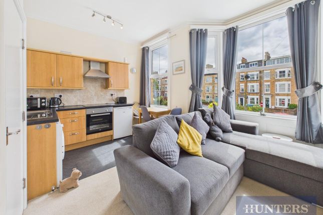 Flat 3, 49, Trafalgar Square, Scarborough photo 3