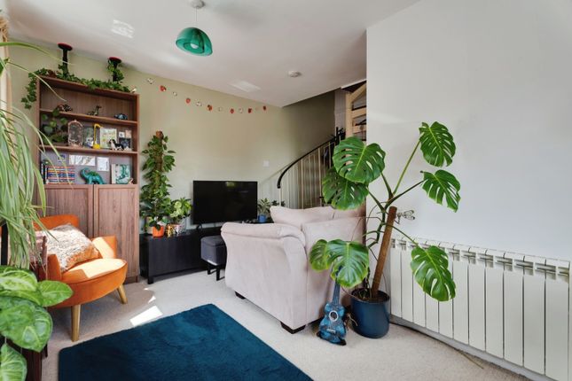4, Raydon Croft, Stowmarket photo 2