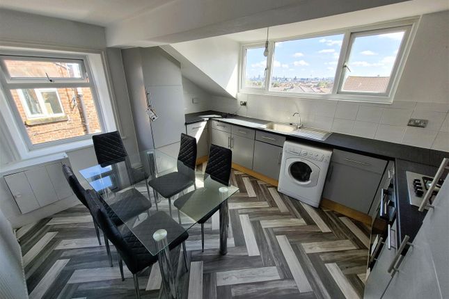 Flat 4, 33, Euston Grove, Prenton photo 4