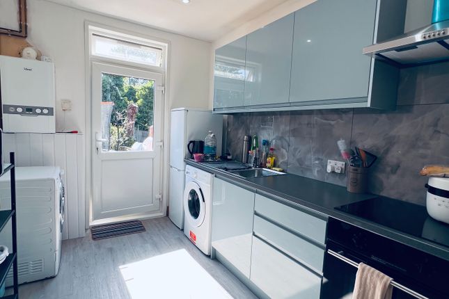 77, Salisbury Road, Reading photo 2