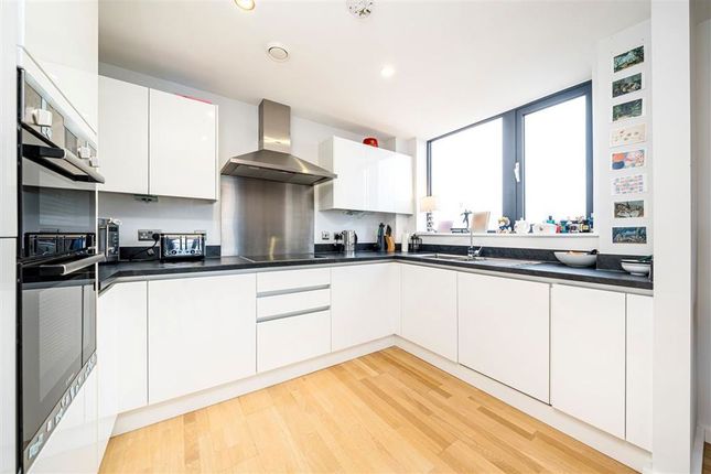 2-bed flat on Flat 59, Jubilee Heights, Parkside Avenue, London, £400,000