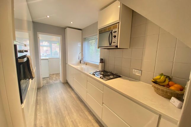 60, Fesants Croft, HARLOW photo 2