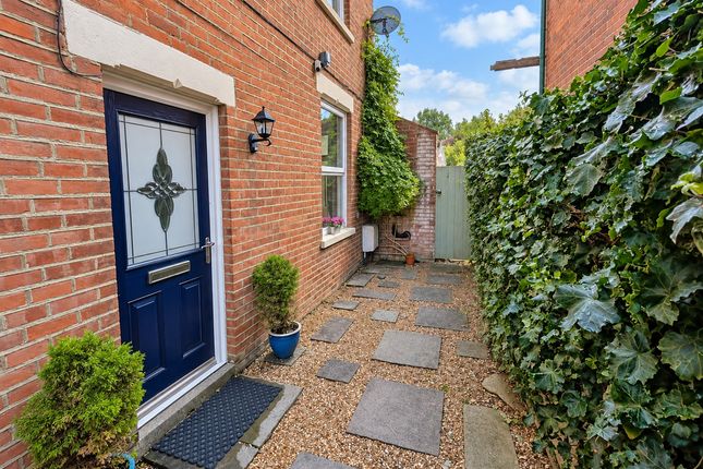 72, Upper Moorgreen Road, Cowes photo 4