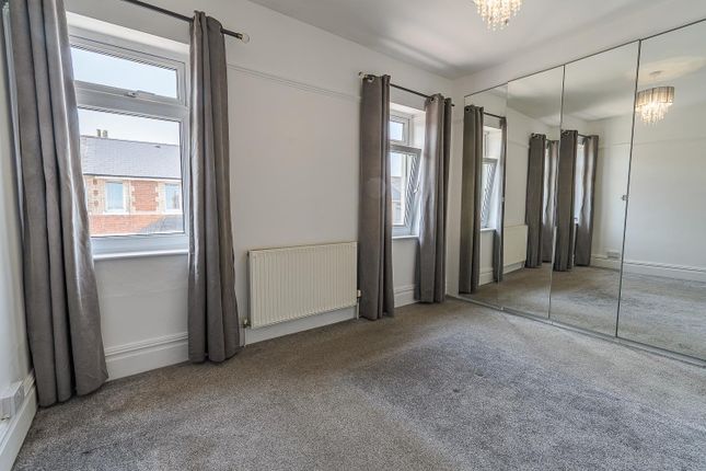 18, Gaen Street, Barry photo 4