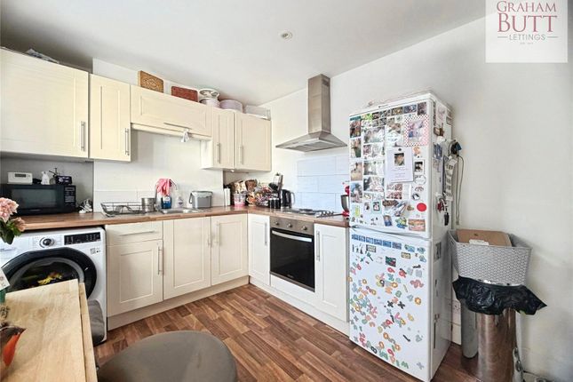 28, North Street, Littlehampton photo 3
