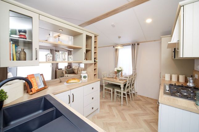 2-bed caravan on 441 Sparrowhawk Drive, Preesall, Poulton-le-Fylde FY6 0RB, UK, Lancashire, £75,000