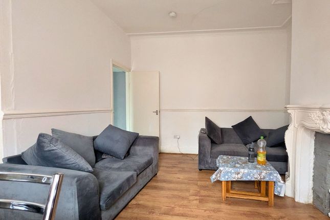 49 Recreation Terrace, Leeds photo 3
