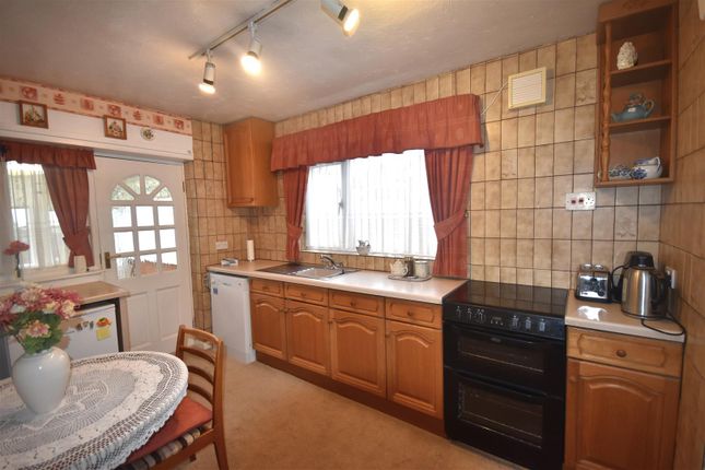 7, The Parkway, Goole photo 3