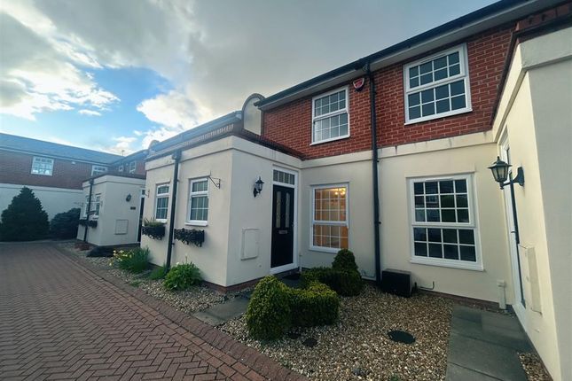 Thumbnail Property to rent in Belgrave Court, Bawtry, Doncaster