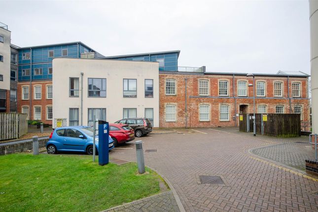 Thumbnail Flat to rent in Paper Mill Yard, Norwich