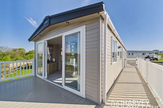 2-bed caravan on Bowland Fell Holiday Park, Tosside, Skipton, £112,995
