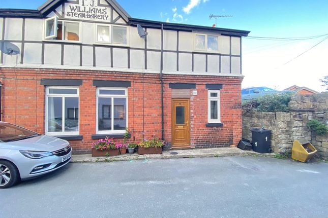 2 Bedroom Flat in LL14 3DA