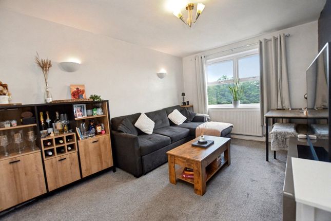 12, Cobham Parade, Wakefield photo 2