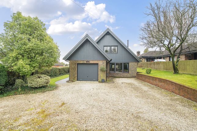 3-bed house on The Conifers Christmas Hill, Winchester, £725,000