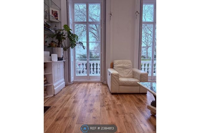 Flat B, Eccleston Square, London photo 5
