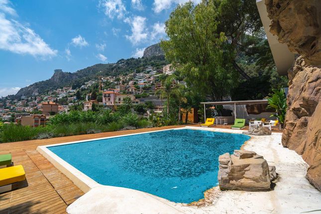 Villa for sale in Roquebrune Cap Martin, Alpes Maritimes, Provence Alpes Cote D'azur, France