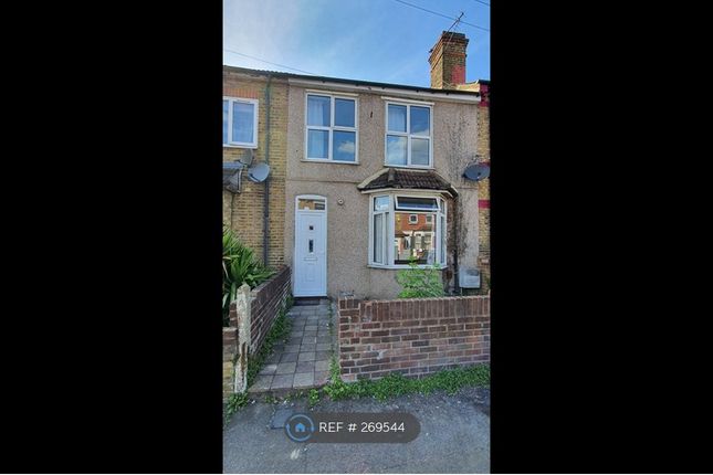 Thumbnail Terraced house to rent in Cromwell Road, Hayes