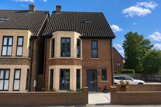 4 Bedroom Detached in LU6 1GE