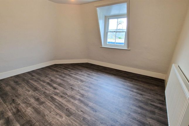 Flat C, 4-5, Market Place, Margate photo 4