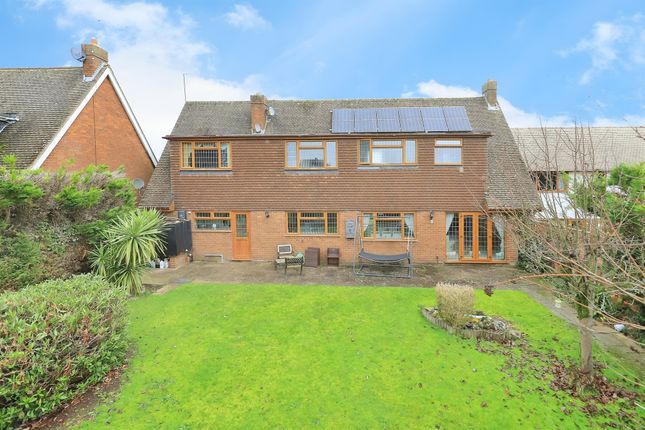 16, Old Coach Road, Stafford photo 3